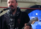 In Volt :  Antoine Gauthier (chant), Jérome Gauthier (guitare), Jean-François Panissier (batterie) et Lino Agnetti (basse)
