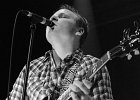 Jimmy Bowskill (guitare, chant, claviers)