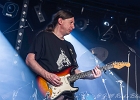Alexx and Mooonshiners : Alexx Wokenschroll (chant), Lionel Riss (guitare), Pascal Raphard (batterie),  Rico Moncel (basse)
