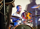 The Wild Ladybugs : Gaelle Buswel (chant, guitare), Lionel Riss (guitare), Michel Iozza (basse), Jimmy Montout (batterie), Damien Cornelis (clavier)