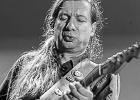 The Wild Ladybugs : Gaelle Buswel (chant, guitare), Lionel Riss (guitare), Michel Iozza (basse), Jimmy Montout (batterie), Damien Cornelis (clavier)