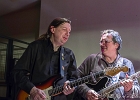 The Wild Ladybugs : Gaelle Buswel (chant, guitare), Lionel Riss (guitare), Michel Iozza (basse), Jimmy Montout (batterie), Damien Cornelis (clavier)
