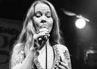 Layla Zoe (chant), Jan Laacks (guitare), Gregor Sonnenberg (basse), Hardy Fischötter (batterie)