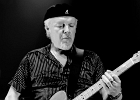 Fred Chapellier (chant, guitare),  Charlie Fabert (guitare), Abder Benachour (basse), Denis Palatin (batterie)