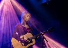 Gaelle Buswel et Michaal Benjelloun (guitare et chant)