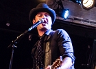 Manu Lanvin (chant, guitare), Gabriel Barry (contrebasse), Jimmy Montout (batterie)