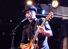 Manu Lanvin (chant, guitare), Gabriel Barry (contrebasse), Jimmy Montout (batterie)