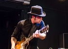 Manu Lanvin (chant, guitare), Gabriel Barry (contrebasse), Jimmy Montout (batterie)