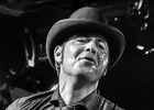 Manu Lanvin (chant, guitare), Gabriel Barry (contrebasse), Jimmy Montout (batterie)