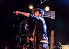 Manu Lanvin (chant, guitare), Gabriel Barry (contrebasse), Jimmy Montout (batterie)