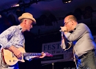 Michel Bertrand (harmonica) en guest de Manuto avec Manuel Destanques (chant, guitare)