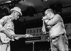 Michel Bertrand (harmonica) en guest de Manuto avec Manuel Destanques (chant, guitare)