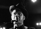 Manu Lanvin (guitare, chant), Thomas d&#39;Arbigny (contrebass), Jimmy Montout (batterie) : 2014, BLUES ROCK, CONCERT, IN VOLT, MANU LANVIN, NEW MORNING, ROCK