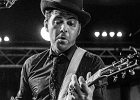 Manu Lanvin (guitare, chant), Thomas d&#39;Arbigny (contrebass), Jimmy Montout (batterie) : 2014, BLUES ROCK, CONCERT, IN VOLT, MANU LANVIN, NEW MORNING, ROCK