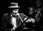 Van Wilks (guitare, chant), Francis Campello (basse), ? (batterie) : 2015, BILLY BOB'S, BLUES ROCK, CATCHOU, CONCERT, VAN WILKS