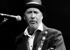 Van Wilks (guitare, chant), Francis Campello (basse), ? (batterie) : 2015, BILLY BOB'S, BLUES ROCK, CATCHOU, CONCERT, VAN WILKS