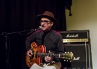The Hub   : Hubert ZeroSix (guitare, chant), Betty Rojas (percussions, choeur) et  Sylvain (batterie) : 2015, CONCERT, ENTREPONT, ISSY LES MOULINEAUX, THE HUB