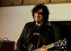 The Hub   : Hubert ZeroSix (guitare, chant), Betty Rojas (percussions, choeur) et  Sylvain (batterie)  - en guest Norbert Krief (guitare) : 2015, CONCERT, ENTREPONT, ISSY LES MOULINEAUX, THE HUB