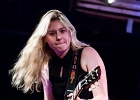 IMG 1619  Joanne Shaw Taylor (chant, guitare),  XX (basse),  YY (batterie)