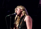 IMG 1629  Joanne Shaw Taylor (chant, guitare),  XX (basse),  YY (batterie)