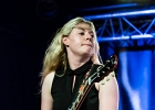 IMG 1642  Joanne Shaw Taylor (chant, guitare),  XX (basse),  YY (batterie)
