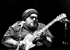 IMG 2391  Sugaray Rayford (chant), Gino Matteo (guitare), Ralph Carter(basse), Lavell Jones (batterie), Cedric Le Goff (claviers) : 2015, BLUES, CONCERT, ROCK, SOUL, SUGARAY RAYFORD, TREMBLAY EN FRANCE