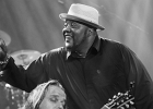 IMG 2472  Sugaray Rayford (chant), Gino Matteo (guitare), Ralph Carter(basse), Lavell Jones (batterie), Cedric Le Goff (claviers) : 2015, BLUES, CONCERT, ROCK, SOUL, SUGARAY RAYFORD, TREMBLAY EN FRANCE
