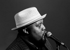 IMG 2482  Sugaray Rayford (chant), Gino Matteo (guitare), Ralph Carter(basse), Lavell Jones (batterie), Cedric Le Goff (claviers) : 2015, BLUES, CONCERT, ROCK, SOUL, SUGARAY RAYFORD, TREMBLAY EN FRANCE