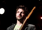 IMG 2842  Damien Cornelis (claviers, guitare), Romain Berguin (claviers), Dalenda Mélodie Sina (chant), Sarah Fezzani (chant), Juan Rozoff (chant), Jo Champ (guitare, chant), Marco Cinelli (guitare, chant), Toma Milteau (batterie), Igor Pichon (basse), Philippe Poitevin (harmonica), Vincent Payen (trompette), Bertrand Luzignant (trombone), Vincent Aubert (trombone), Sylvain &#34;Sly&#34; Fetis (ténor Sax)