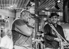 IMG 4690  Russ Green (harmonica, chant),  Toronzo Cannon  (guitare), David Forte (basse), Christopher Alexander (batteur), Ronnie Hicks (claviers) : 2015, BARCELONE, CROISIERE BLUES, EIROPEAN BLUES CRUISE, MARSEILLE, MINORQUE