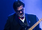 IMG 5572  Roy Ganes (guitar, chant), David Melton (guitare), Richard Reed (basse),  James Paxson (batterie), Joe Cambpell  (trompette), Lawrence Kincherlow (sax ténor). : 2015, BLUES, CONCERT, ROCK, ROY GAINES AND HIS TUXEDO BLUES ORCHESTRA, TREMBLAY EN FRANCE