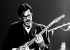 IMG 5580  Roy Ganes (guitar, chant), David Melton (guitare), Richard Reed (basse),  James Paxson (batterie), Joe Cambpell  (trompette), Lawrence Kincherlow (sax ténor). : 2015, BLUES, CONCERT, ROCK, ROY GAINES AND HIS TUXEDO BLUES ORCHESTRA, TREMBLAY EN FRANCE