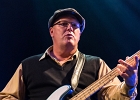 IMG 6228  Chicago Blues Festival : Chris James (guitare,chant),  Patrick Rynn (basse) , Aki Kumar (harmonica, chant), , Ken Saydak  (claviers, chant),  Melvia &#34;chick&#34; Rogers (chant),   Willie Hayes (batterie) : 2015, ACHERES, AKI KUMAR, BLUES, CHICAGO BLUES FESTIVAL, CHICK RODGERS, CHRIS JAMES, CONCERT, KEN SAYDAK, LE SAX, PATRICK RYNN, WILLIE HAYES