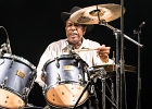 IMG 6280  Chicago Blues Festival : Chris James (guitare,chant),  Patrick Rynn (basse) , Aki Kumar (harmonica, chant), , Ken Saydak  (claviers, chant),  Melvia &#34;chick&#34; Rogers (chant),   Willie Hayes (batterie) : 2015, ACHERES, AKI KUMAR, BLUES, CHICAGO BLUES FESTIVAL, CHICK RODGERS, CHRIS JAMES, CONCERT, KEN SAYDAK, LE SAX, PATRICK RYNN, WILLIE HAYES