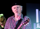 IMG 6354  Fred Chapellier (guitare, chant), Charlie Fabert (guitare, chant), Pascal Bako Mikaelian (harmonica), Christophe Garreau (basse), Guillaume Destarac (batterie) : 2015, BLUES, BLUES ROCK, CONCERT, FRED CHAPELLIER, JAZZ CLUB LIONEL HAMPTON