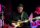 IMG 6718  Chris James (guitare,chant),  Patrick Rynn (basse) , Aki Kumar (harmonica, chant), , Ken Saydak  (claviers, chant),  Melvia &#34;chick&#34; Rogers (chant),   Willie Hayes (batterie) : 2015, BLUES, CHICAGO BLUES FESTIVAL, CONCERT, JAZZ CLUB LIONEL HAMPTON
