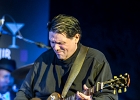 IMG 6728  Chris James (guitare,chant),  Patrick Rynn (basse) , Aki Kumar (harmonica, chant), , Ken Saydak  (claviers, chant),  Melvia &#34;chick&#34; Rogers (chant),   Willie Hayes (batterie) : 2015, BLUES, CHICAGO BLUES FESTIVAL, CONCERT, JAZZ CLUB LIONEL HAMPTON