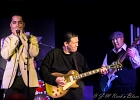 IMG 6730  Chris James (guitare,chant),  Patrick Rynn (basse) , Aki Kumar (harmonica, chant), , Ken Saydak  (claviers, chant),  Melvia &#34;chick&#34; Rogers (chant),   Willie Hayes (batterie) : 2015, BLUES, CHICAGO BLUES FESTIVAL, CONCERT, JAZZ CLUB LIONEL HAMPTON