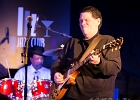 IMG 6748  Chris James (guitare,chant),  Patrick Rynn (basse) , Aki Kumar (harmonica, chant), , Ken Saydak  (claviers, chant),  Melvia &#34;chick&#34; Rogers (chant),   Willie Hayes (batterie) : 2015, BLUES, CHICAGO BLUES FESTIVAL, CONCERT, JAZZ CLUB LIONEL HAMPTON
