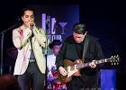 IMG 6767  Chris James (guitare,chant),  Patrick Rynn (basse) , Aki Kumar (harmonica, chant), , Ken Saydak  (claviers, chant),  Melvia &#34;chick&#34; Rogers (chant),   Willie Hayes (batterie) : 2015, BLUES, CHICAGO BLUES FESTIVAL, CONCERT, JAZZ CLUB LIONEL HAMPTON