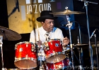 IMG 6785  Chris James (guitare,chant),  Patrick Rynn (basse) , Aki Kumar (harmonica, chant), , Ken Saydak  (claviers, chant),  Melvia &#34;chick&#34; Rogers (chant),   Willie Hayes (batterie) : 2015, BLUES, CHICAGO BLUES FESTIVAL, CONCERT, JAZZ CLUB LIONEL HAMPTON