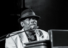 IMG 7160  Lucky Peterson (chant, guitare, claviers), Timothy Waites (basse), Raul Valdes (batterie), Xavier Jackson (claviers) : 2016, BLUES, CONCERT, LUCKY PETERSON, NEW MORNING, SOUL