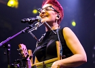 IMG 7907  Véronica Sbergia (chant, yukulele, washboard, harmonica), Max de Bernadi (guitare), Vetro Arredo (contrebasse) : 2016, BILLY BOB'S, BLUES, CONCERT, GOSPEL, MISS NICKKY, SOFIE REED, SOUL, VERONICA SBERGIA AND THE RED WINE SERENADERS