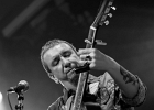 IMG 7927  Véronica Sbergia (chant, yukulele, washboard, harmonica), Max de Bernadi (guitare), Vetro Arredo (contrebasse) : 2016, BILLY BOB'S, BLUES, CONCERT, GOSPEL, MISS NICKKY, SOFIE REED, SOUL, VERONICA SBERGIA AND THE RED WINE SERENADERS