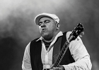 IMG 9140  Ronnie Baker Brooks (chant, guitare), Daryl Coutts  (claviers),  Maurice Jones (batterie), Aron Seder (basse) : 2016, BLUES, BLUES ROCK, CONCERT, TREMBLAY EN FRANCE