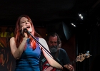 IMG 0588  Jessie Lee Houllier (chant, guitare),  Alexis &#34;Mr Al&#34; Didier, Laurent Cokelaere (basse), Julien Audigier (batterie), Gilles Erhart (claviers) : 2016, BLUES, BLUES ROCK, CHAPELLE DES LOMBARDS, CONCERT, JESSY LEE AND THE ALCHEMISTS, PARIS