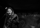 IMG 0591  Jessie Lee Houllier (chant, guitare),  Alexis &#34;Mr Al&#34; Didier, Laurent Cokelaere (basse), Julien Audigier (batterie), Gilles Erhart (claviers) : 2016, BLUES, BLUES ROCK, CHAPELLE DES LOMBARDS, CONCERT, JESSY LEE AND THE ALCHEMISTS, PARIS