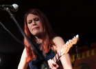 IMG 0606  Jessie Lee Houllier (chant, guitare),  Alexis &#34;Mr Al&#34; Didier, Laurent Cokelaere (basse), Julien Audigier (batterie), Gilles Erhart (claviers) : 2016, BLUES, BLUES ROCK, CHAPELLE DES LOMBARDS, CONCERT, JESSY LEE AND THE ALCHEMISTS, PARIS