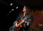 IMG 0618  Jessie Lee Houllier (chant, guitare),  Alexis &#34;Mr Al&#34; Didier, Laurent Cokelaere (basse), Julien Audigier (batterie), Gilles Erhart (claviers) : 2016, BLUES, BLUES ROCK, CHAPELLE DES LOMBARDS, CONCERT, JESSY LEE AND THE ALCHEMISTS, PARIS