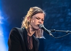 IMG 0726  Trixie Whitley (chant, guitare, claviers),  ?? (choeurs, guitare), YY (batterie, basse) : 2016, BLUES, CAFE DE LA DANSE, CONCERT, POP, ROCK, TRIXIE WHITLEY